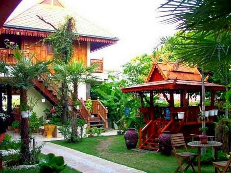 Noble Night Guesthouse Kanchanaburi Exterior foto