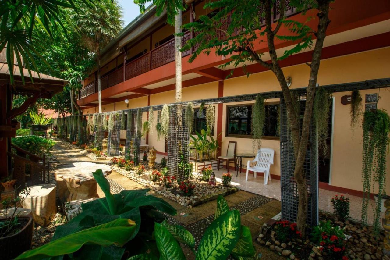 Noble Night Guesthouse Kanchanaburi Exterior foto