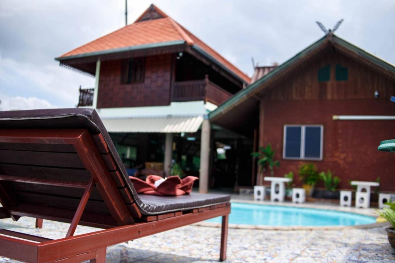 Noble Night Guesthouse Kanchanaburi Exterior foto