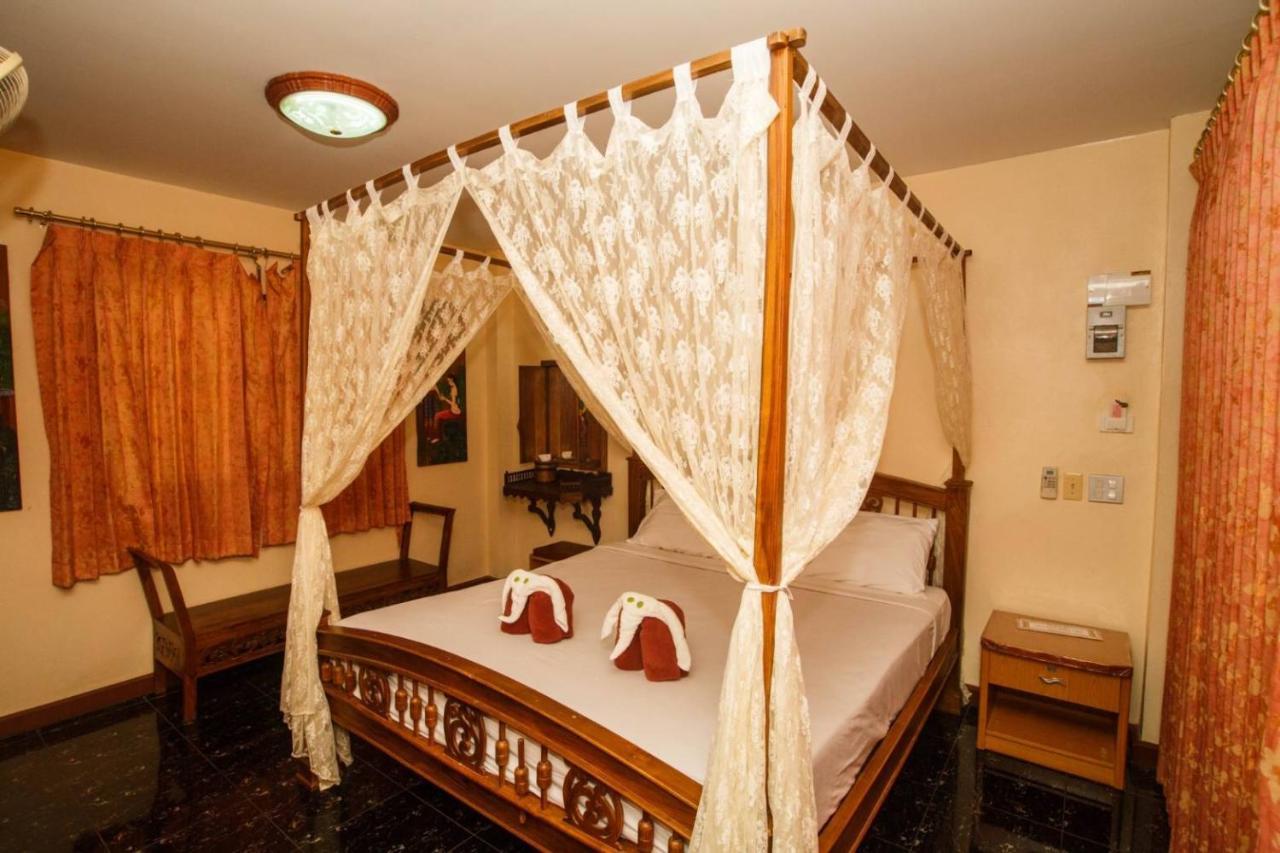 Noble Night Guesthouse Kanchanaburi Exterior foto