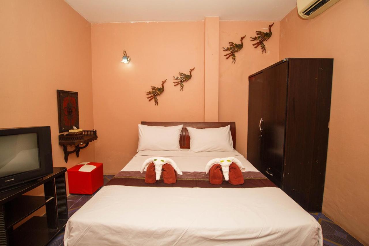 Noble Night Guesthouse Kanchanaburi Exterior foto